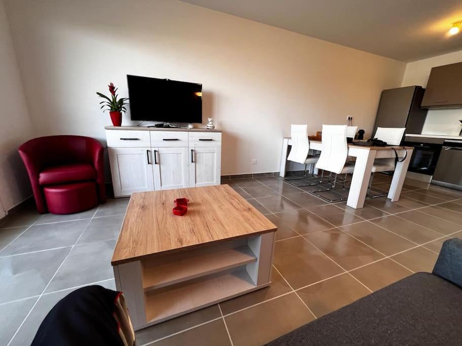 T2 Neuf + Piscine, 5 Mn A Pied Des Plages Sérignan Exterior foto